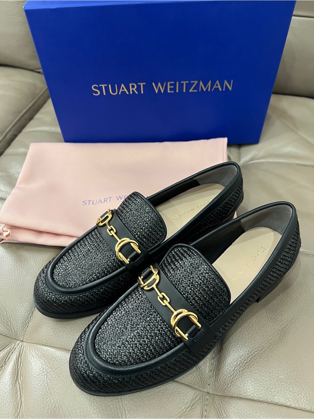 STUART WEITZMAN Owen Buckle Loafer
Size ：5